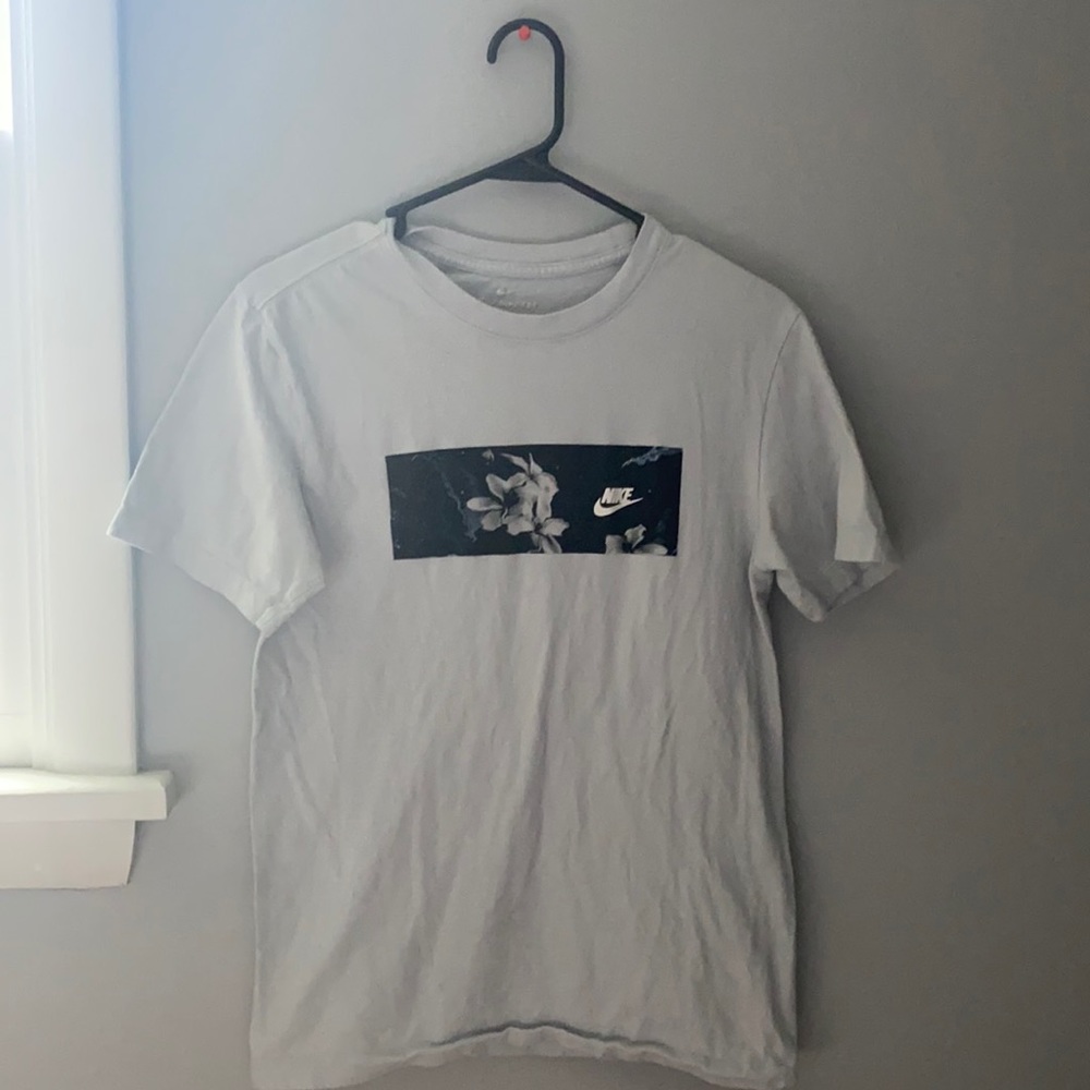 Nike T-shirt